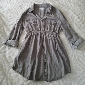 Motherhood Maternity gray maternity top